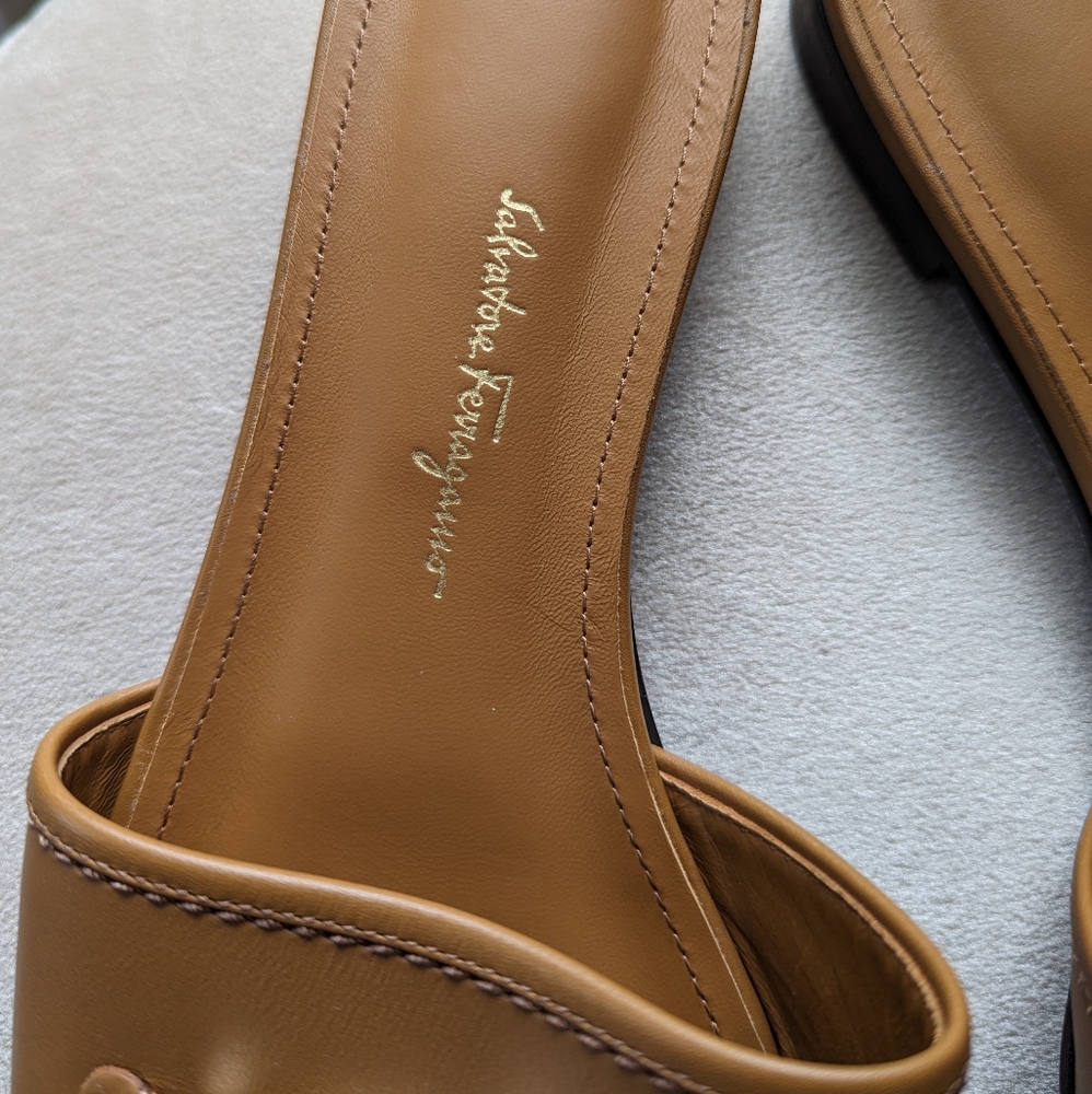 Salvatore Ferragamo Rhodes Slides - Picture 6 of 6